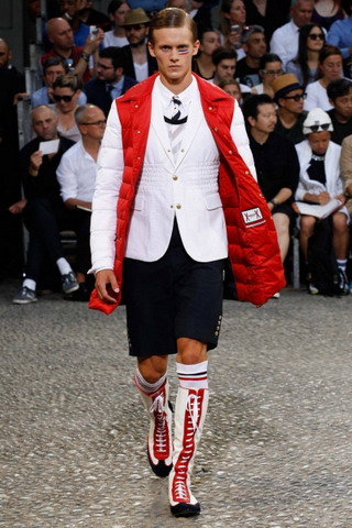 Moncler Gamme Bleu / - 2015